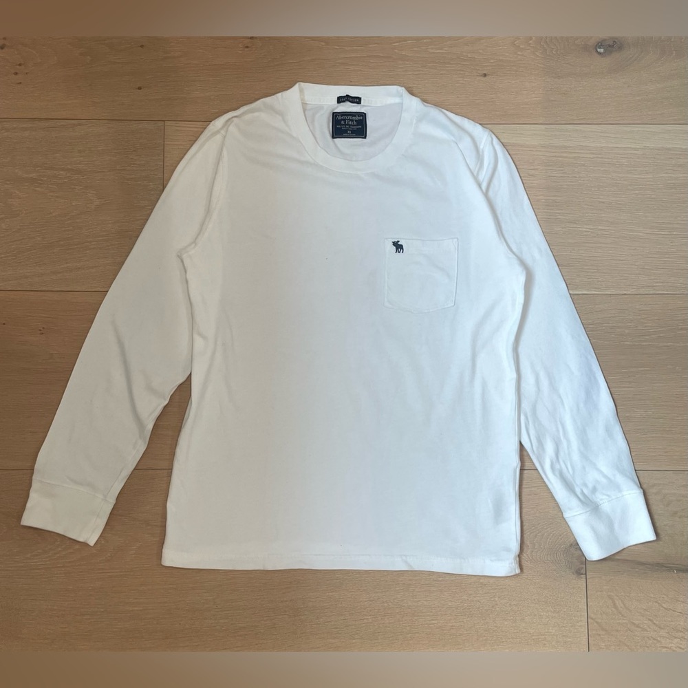 Abercrombie and Fitch White Long Sleeve T-shirt